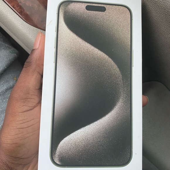 Apple iPhone Black 14 pro max- Sleek Design with Notch Display
